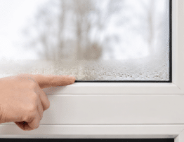 Rosení oken proč výměna těsnění problém nevyřeší Oknotech